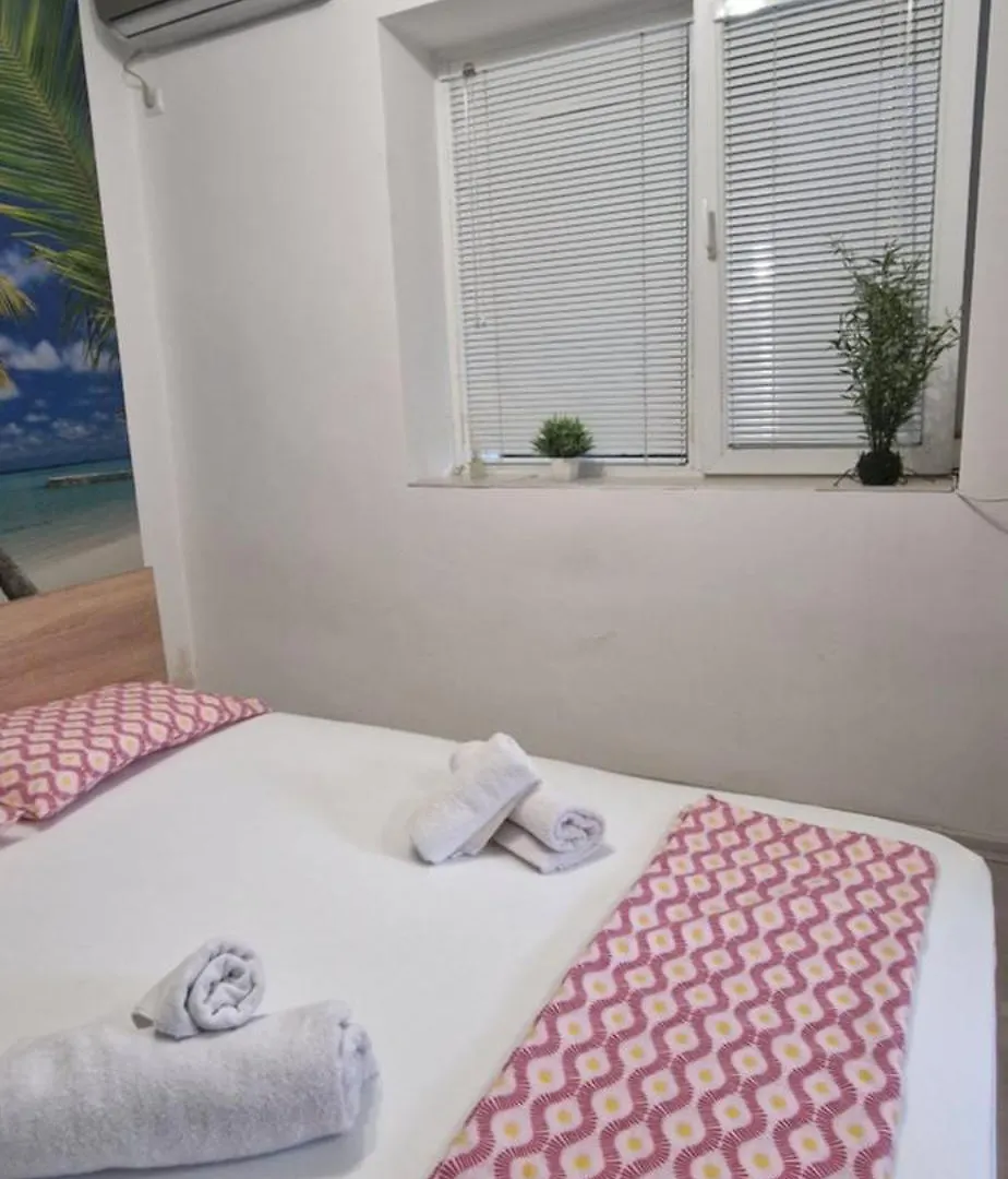 Cute & Cozy In Varna Apartament