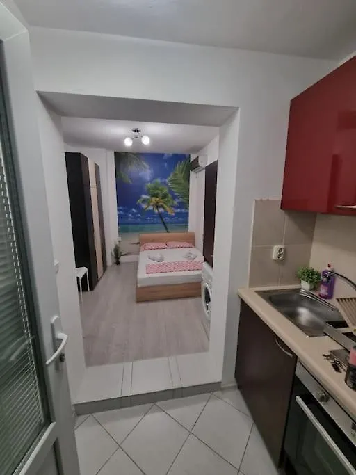 Cute & Cozy In Varna 0*,